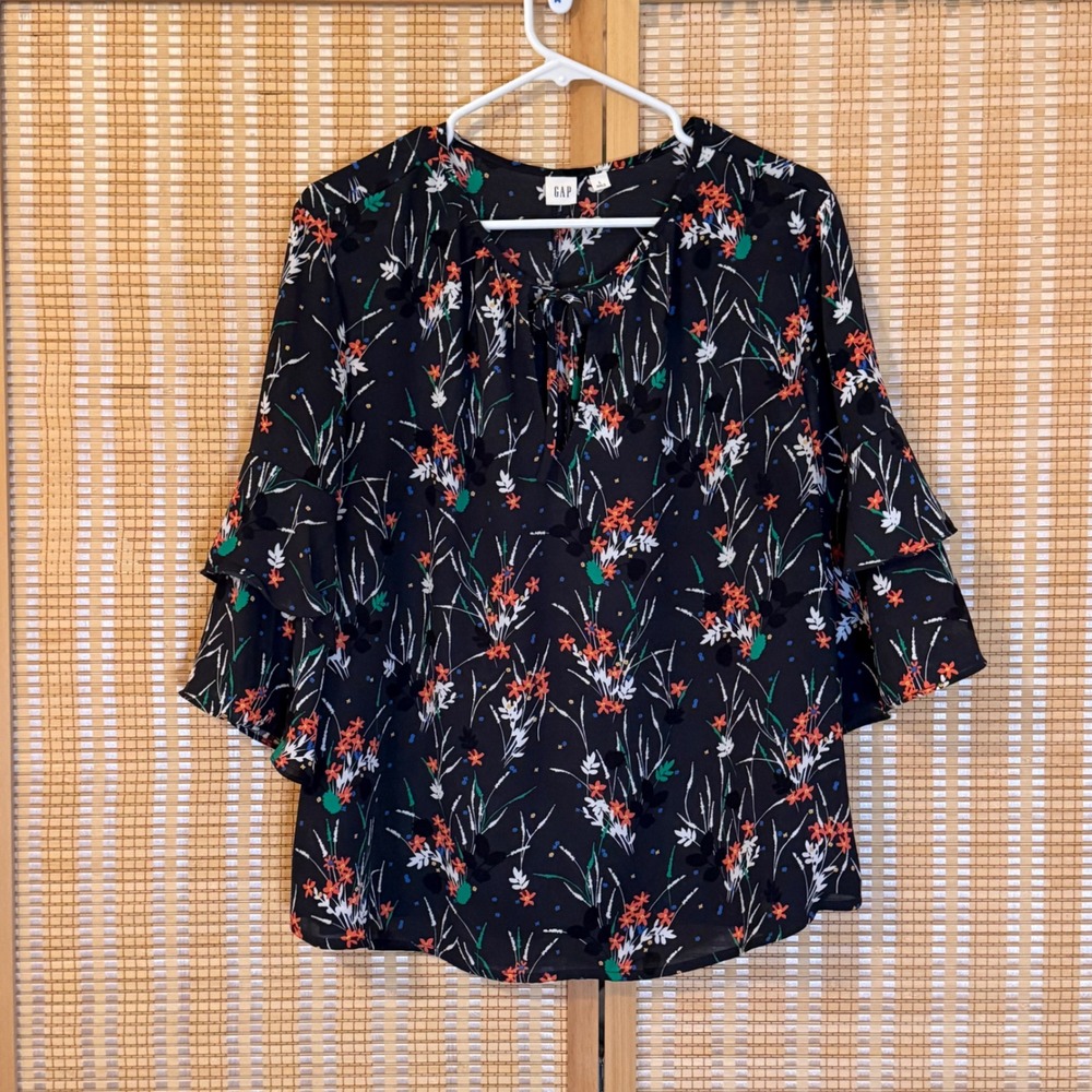 Gap Women Black Floral Ruffle Bell Sleeve Tie Neck Blouse Large Cottagecore